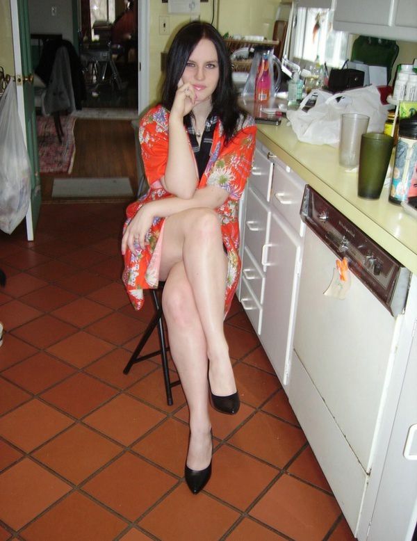 Юлька проститутка Москвы у метро Беломорская снять шлюху дешево выезд