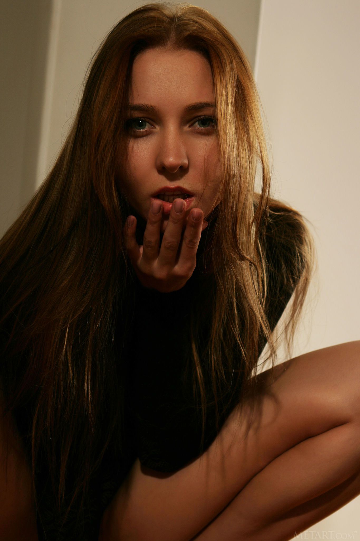 Ленка проститутка из интим салона МСК у метро Трубная проститутки из салонов Москва